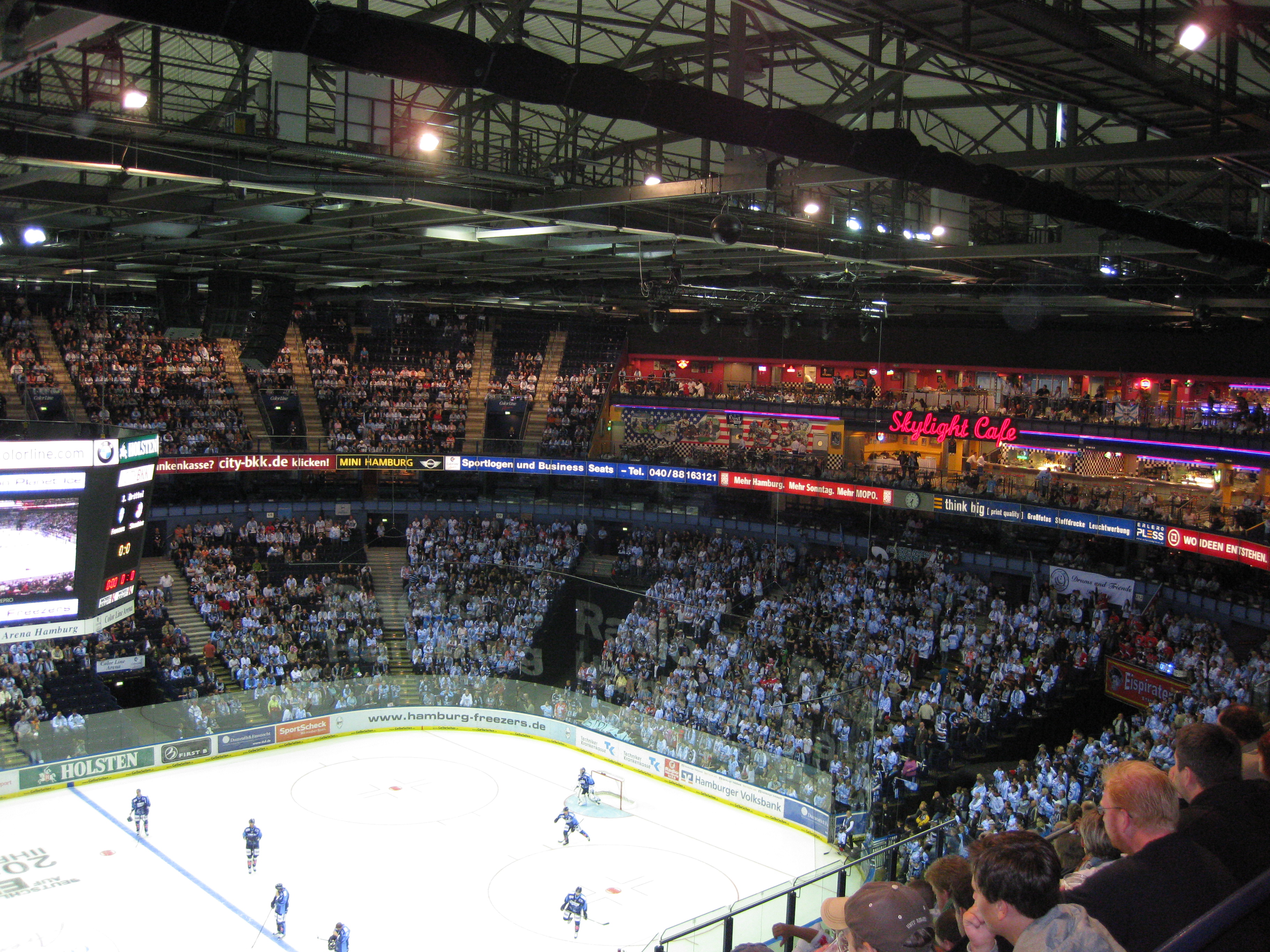 Straubing Tigers vs Krefeld Pinguine